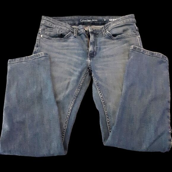 CALVIN KLEIN Jeans Boyfriend Faded Slim Cut Womens size 6 - Picture 1 of 6